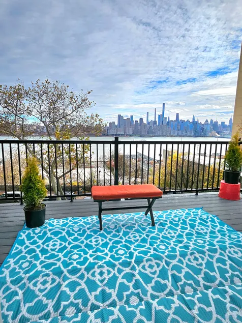 New duplex with spectacular view of New York - Image 1