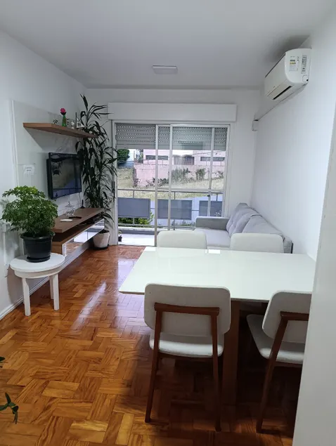 Well-located and quiet apartment in the center - Image 1