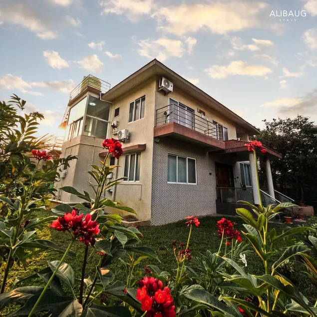 Lavish villa 6BHK with private pool - Image 1