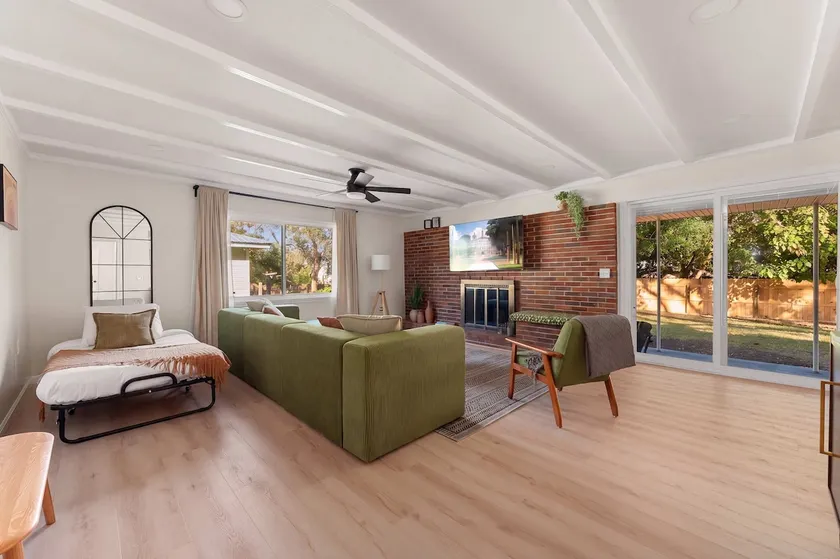 The Bauhaus | 4BR/3BA • Families • Ample Parking - Image 1