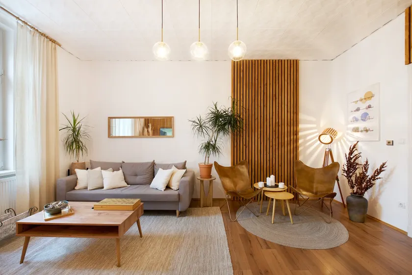 Symphony Apartment - FREE Parking & Airport Taxi - Image 1