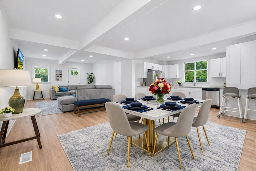 Walk to Beach/Lake/Shepherds Park & Dining. Modern - Image 1