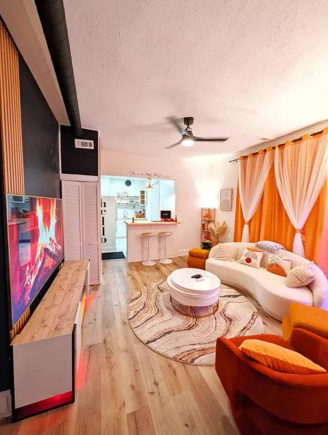 Downtown Cincinnati Game Yard • Super Walkable - Image 1