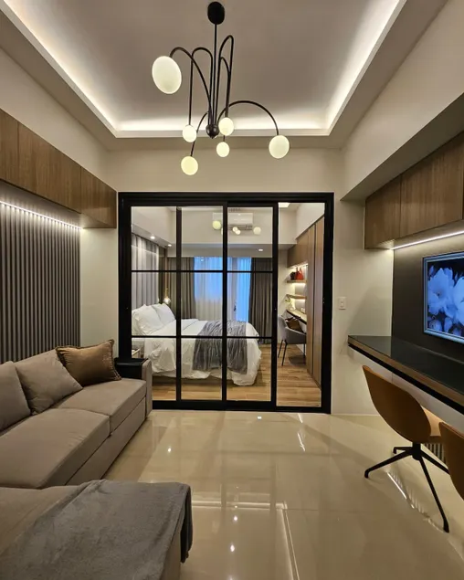 Luxury apartment/Pet Friendly/FREE Netflix/w Crib - Image 1