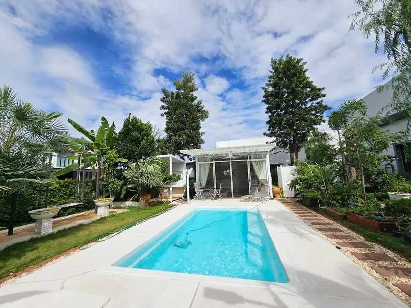 Uncle JO mini pool villa Korat - Image 1