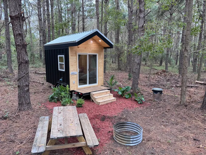 Glamping Cabin Getaway - Image 1