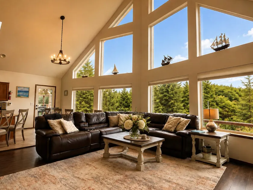 Oceanview House and Retreat Center sleeps 40 - Image 1