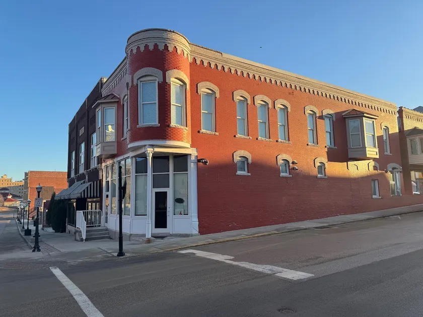 Brick Street Loft - Image 1