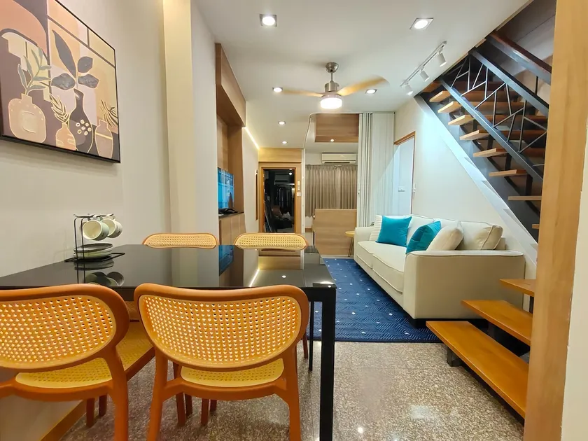 T2 | 3BR 2Bath near BTS Asok - Image 1