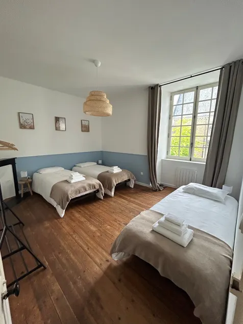 Charming manor house with swimming pool, all comforts, in absolute peace and quiet - Image 1