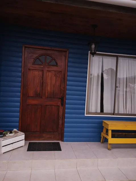 House in the Club El Tebo area, Wi-Fi, train station. Free. - Image 1