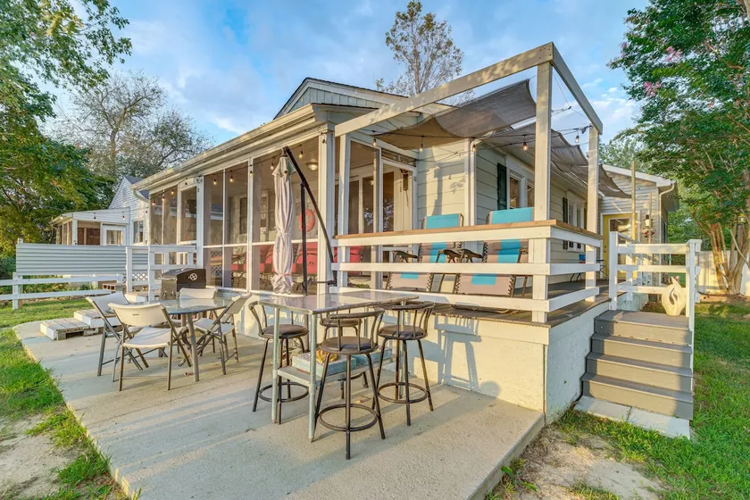 Potomac River Getaway: Walk to Marina! - Image 1