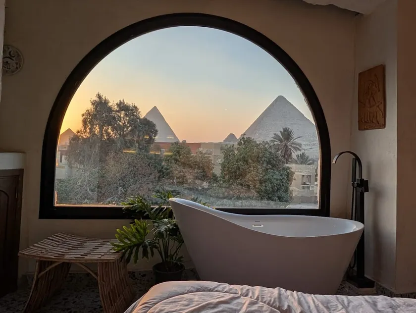 Artistic Home | Panoramic Pyramids View & Hot Tub - Image 1