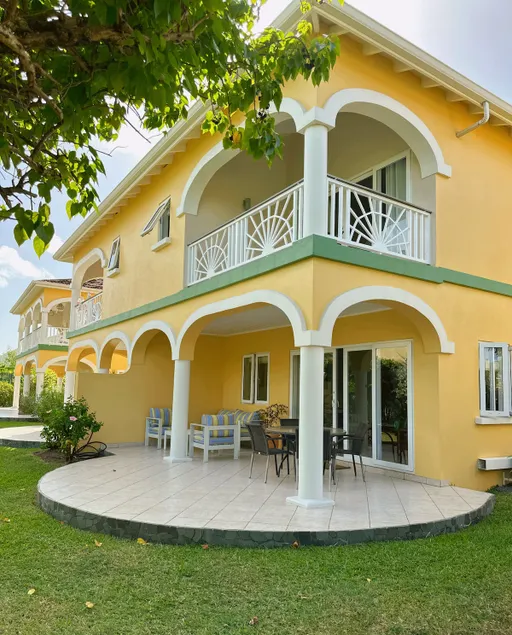 Relaxing Retreat near Rodney bay beaches - Image 1