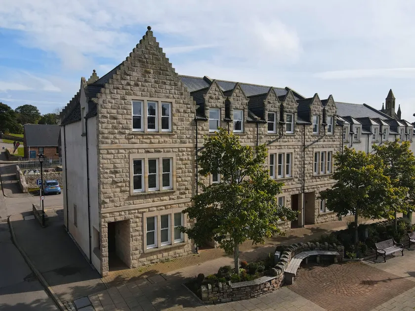 5 Argyle Place, Dornoch - Image 1