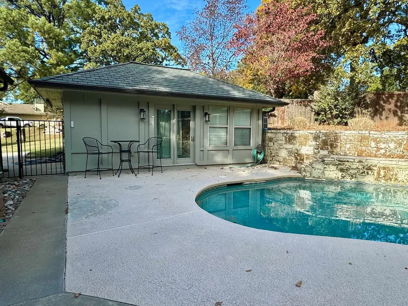 South Tulsa Guest House - Image 1