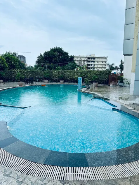 TDI,Mohali,Flat,Airport Road,11th floor,owner free - Image 1