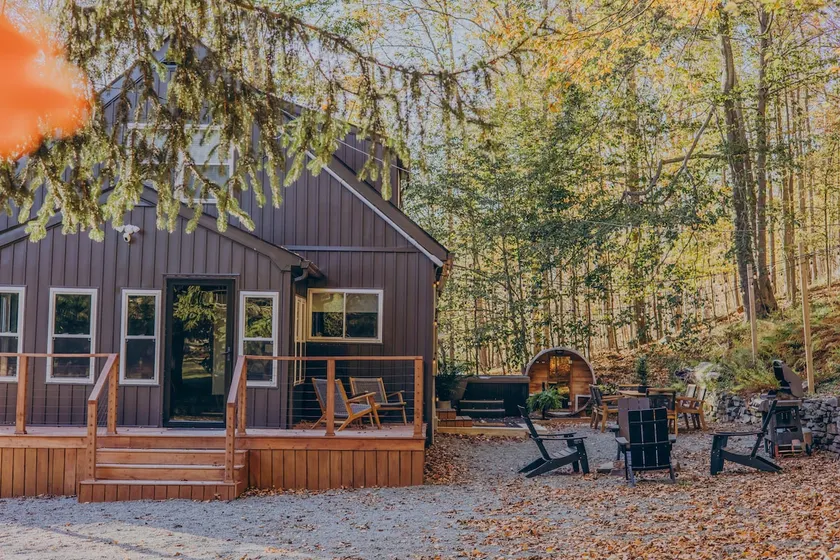 Renovated Luxury Home in Poconos - Image 1