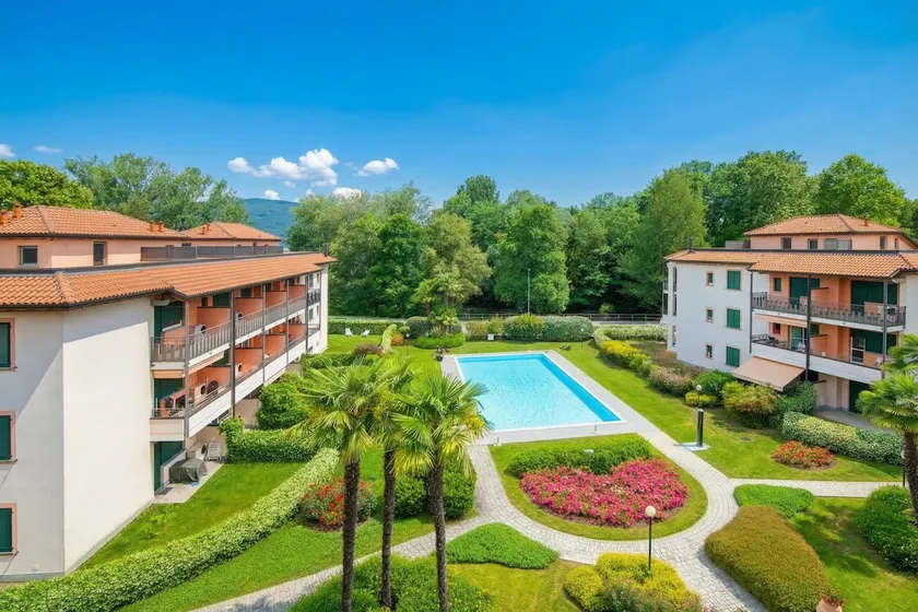 Casa Fiorita: Leggiuno 100 meters from lake Apartment with shared Pool - Happy Rentals - Image 1