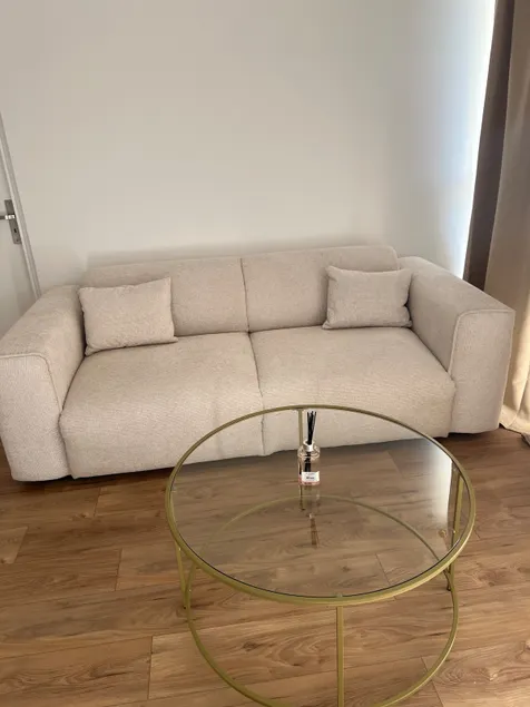 Renovated apartment located on the outskirts of Paris. - Image 1