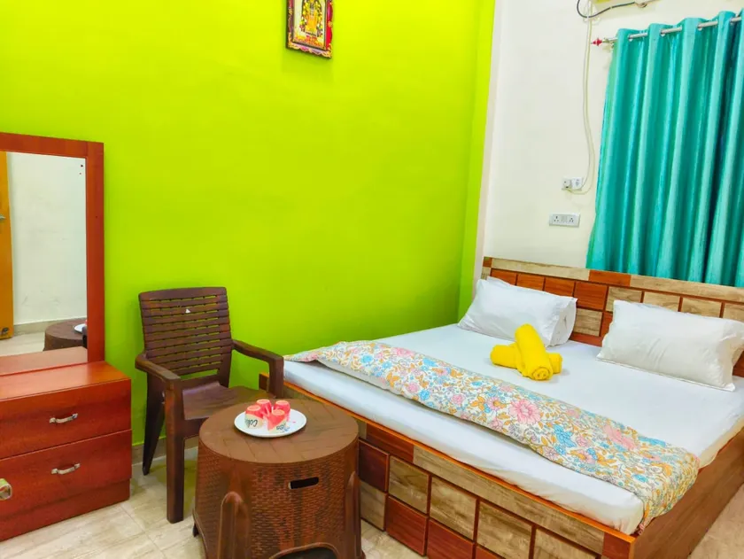 Om Homestay 3BHK Ground Floor - Image 1