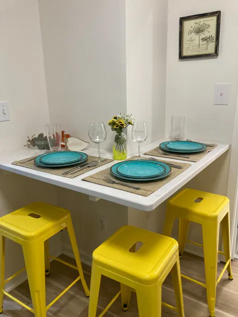 Chic Studio in Downtown Danville Centre, pets OK - Image 1