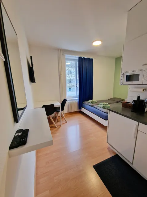 Studio Queensize - Image 1