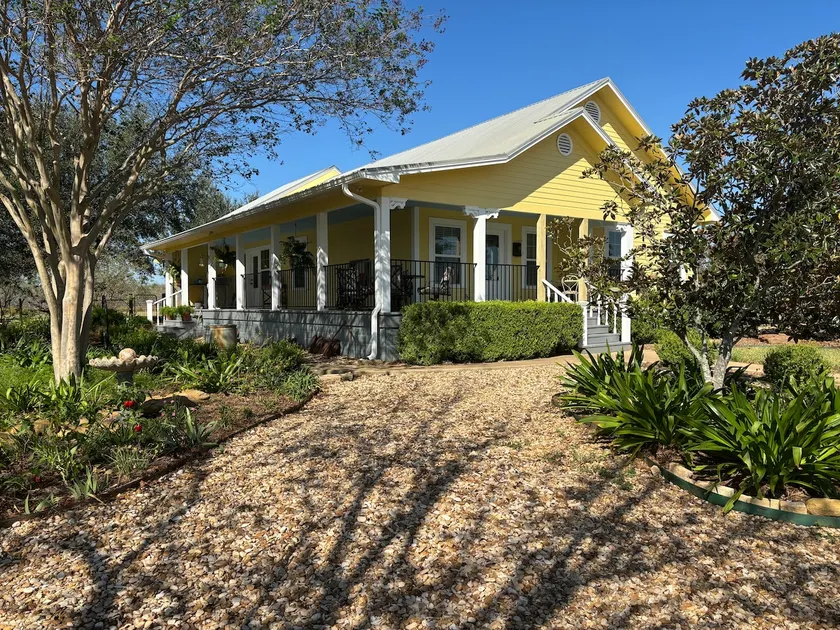 High Point in Red Rock Texas - Image 1