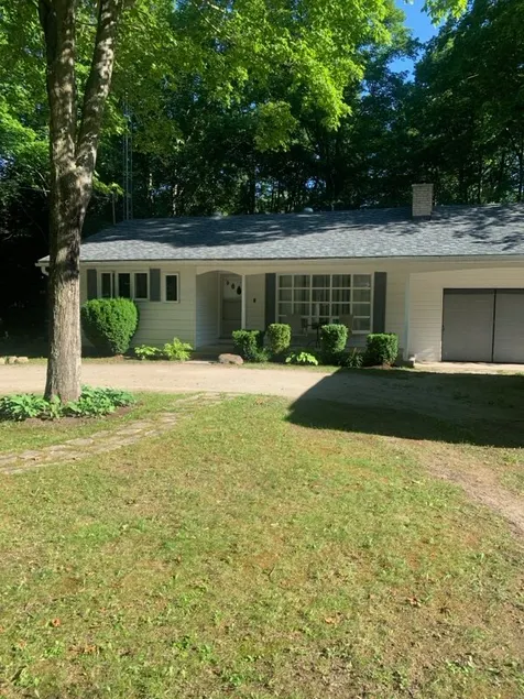 Spacious, renovated Beach House - Image 1