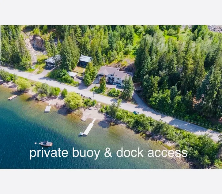 Steps to the lake! Buoy & Dock! Bring your boat and dogs! - Image 1