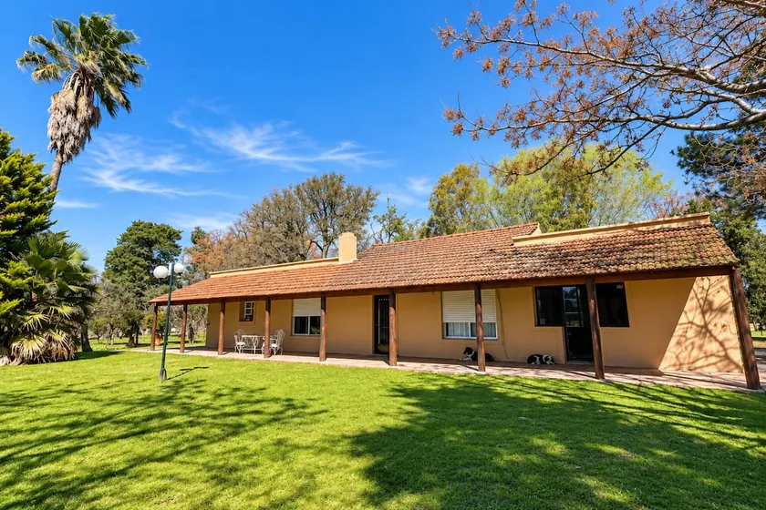 Large house cabin - Image 1
