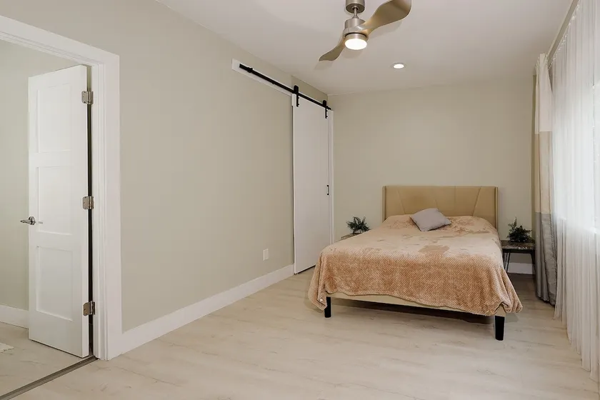 Woodlands Retreat Apartment - Image 1