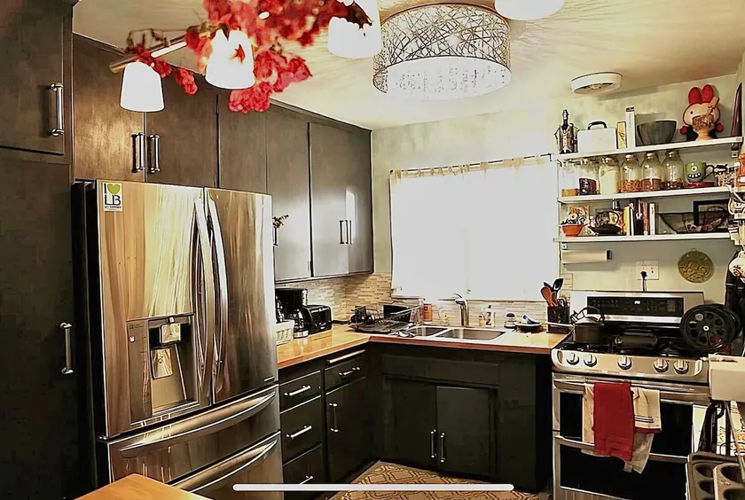 Charming Artist Condo close to the Beach - Image 1