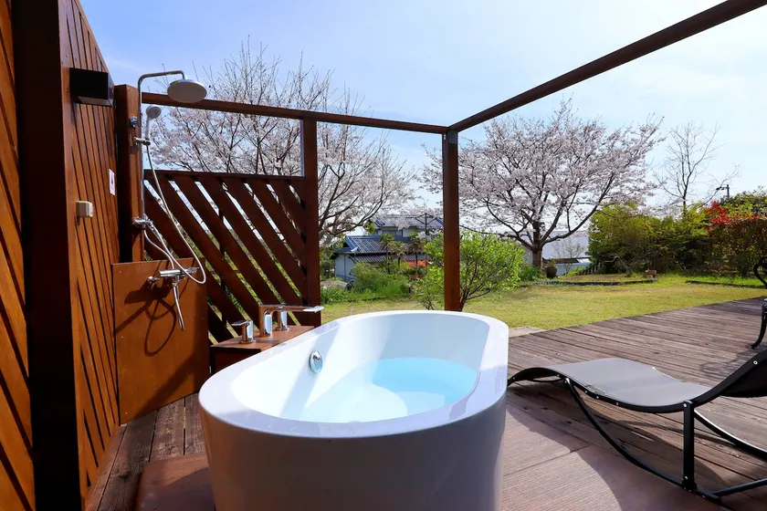[Entire property for rent with open-air bath] Renovated oceanfront atelier/Capacity: 6/4 bedrooms/~Atelier JUN~ - Image 1