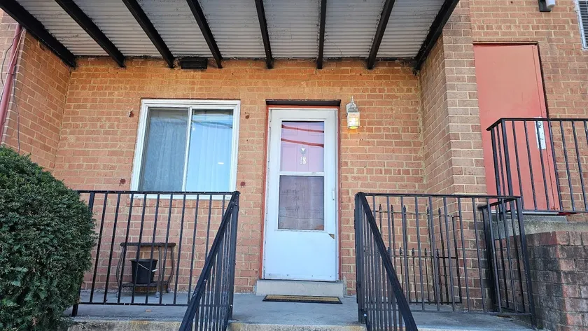 Beautiful 2/B condo Shirlington - Image 1