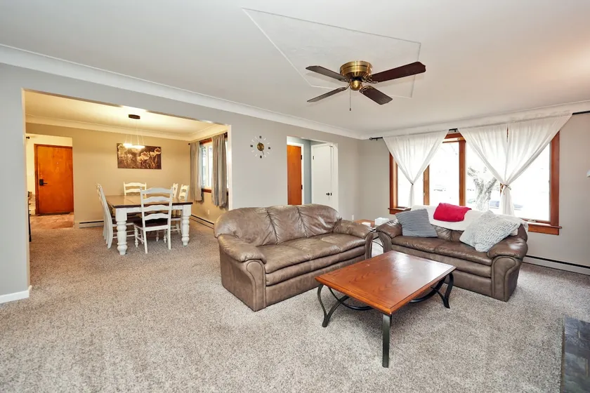 Cozy Home Near Buffalo & Highmark Stadium - Image 1