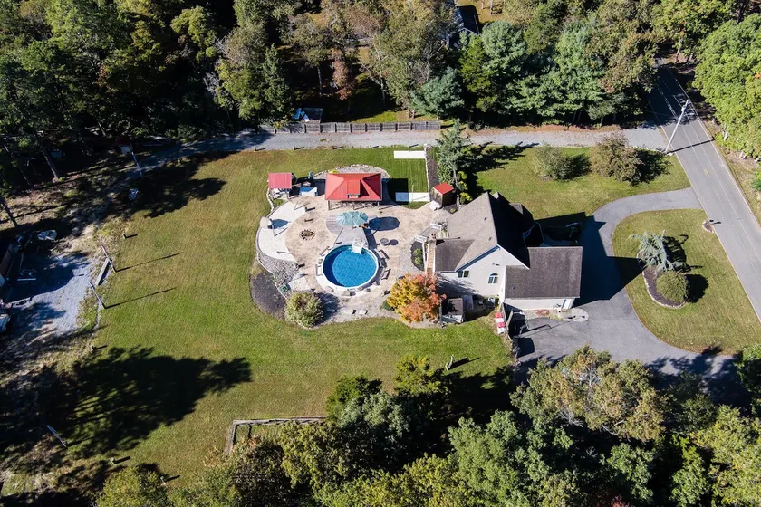 Club Divot - A Modern Farm Style Home with Pool - Image 1