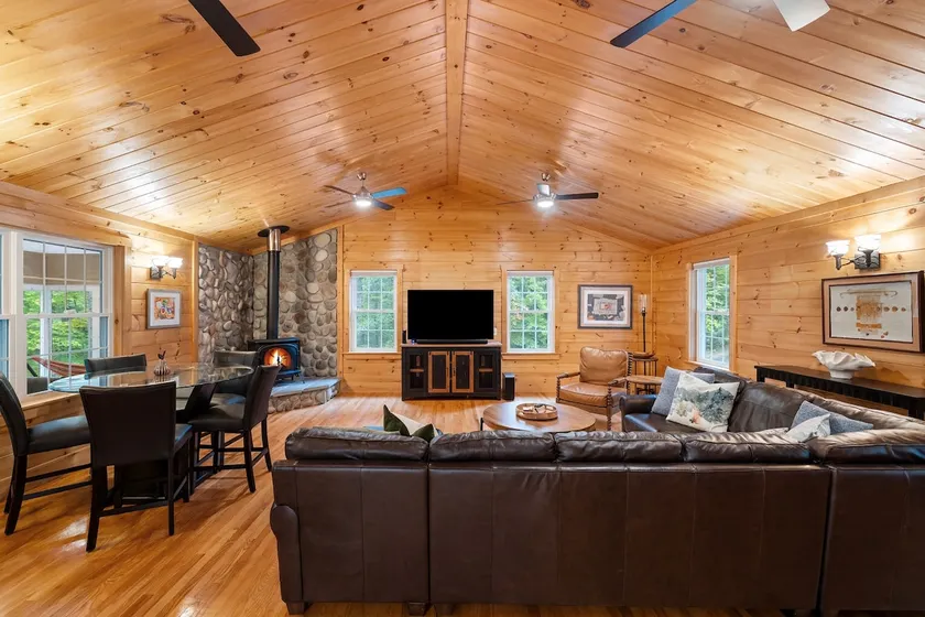 Luxury Riverfront Home On The Saco-Sleeps 10 - Image 1