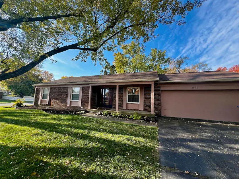 Cozy Ranch Home Near Village - Image 1