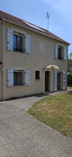 Nice house. - Image 1