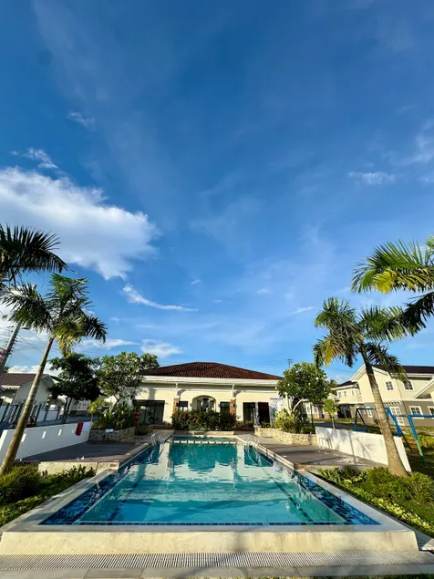 Eds Spacious 3-Bedroom 2-Full Bathroom House with Wifi, AC and Pool - Image 1