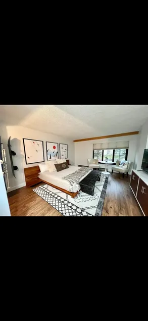 1ST FLOOR! Snowshoe Getaway! Ski IN & OUT - Image 1