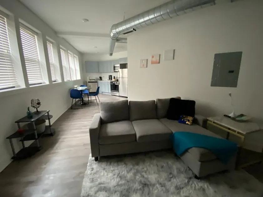 Quaint | Chic Edgewater Classic - EZ public trans - Image 1