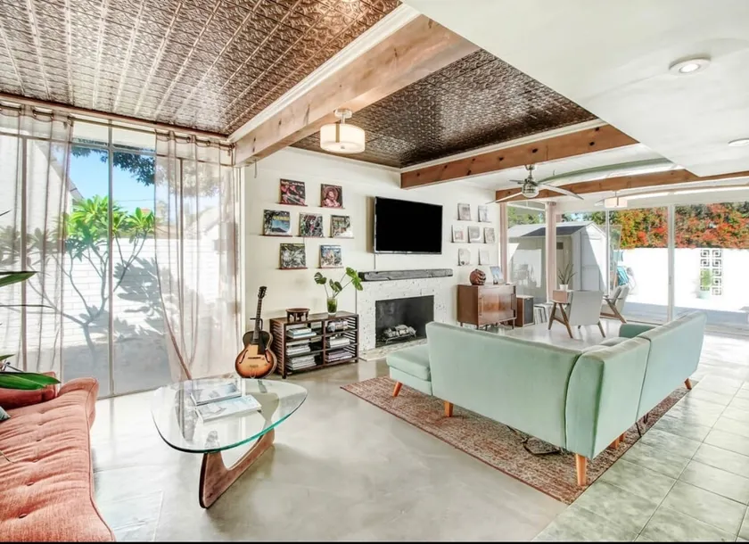 Retro style with modern touch - Image 1