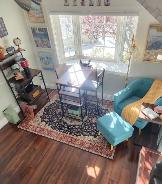 Charming Cozy Studio Centrally Located - Image 1