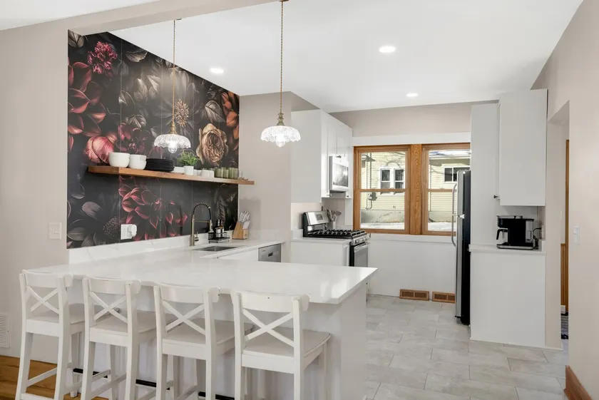 Peaceful Lake Elmo Home | Near Stillwater - Image 1