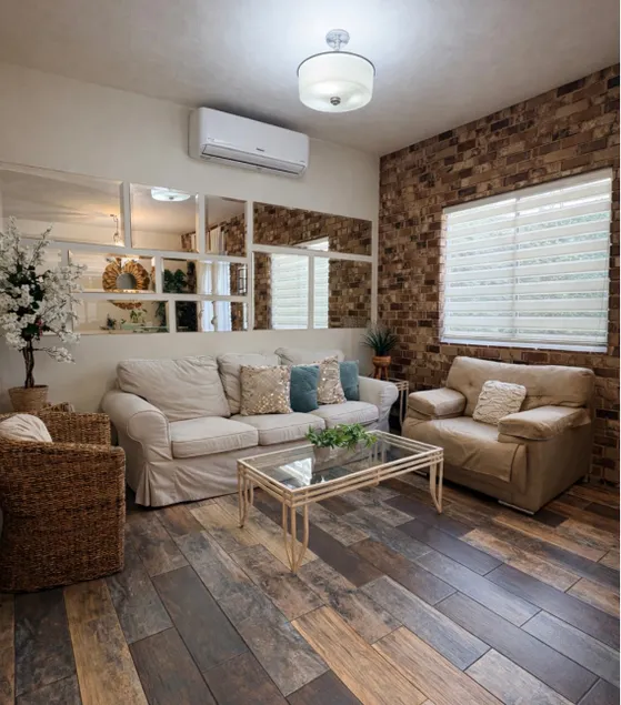Downtown house in Monterrey - Image 1