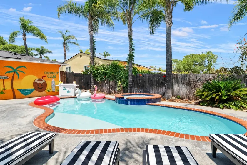 ChicBlue •SolarPool •Games •Central AC •GardenView - Image 1