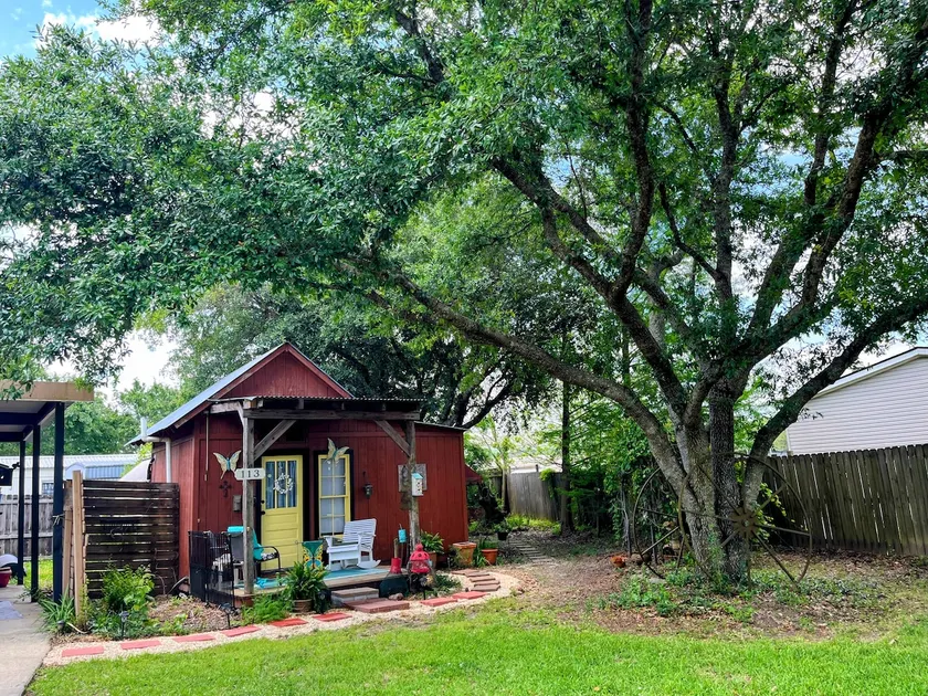 The Cajun Cabin Guest Cottage - Image 1