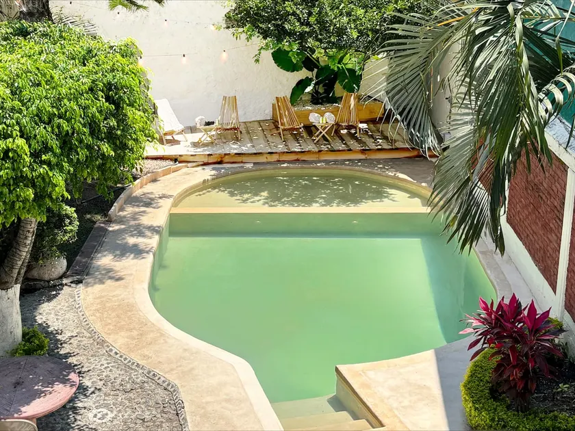 Apartment with A/C and Heated Pool - Image 1